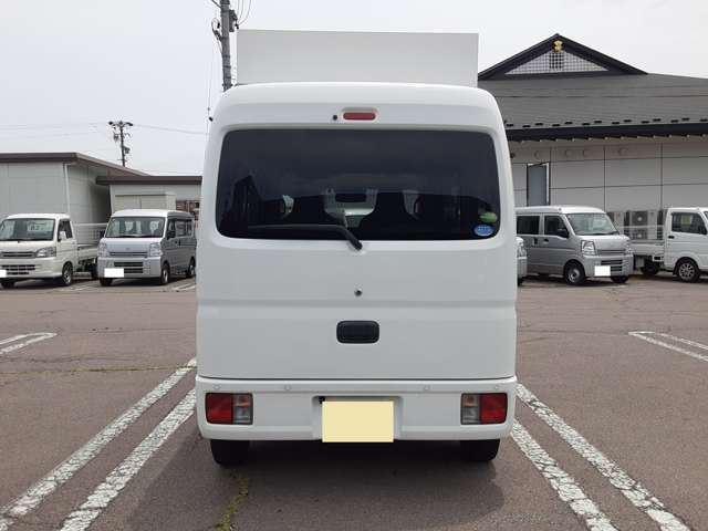 صورة 6 لـ 2021 Nissan NV100CLIPPER RIO
