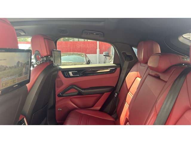 صورة مصغرة 30 لـ 2020 Porsche CAYENNE COUPE