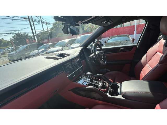 صورة مصغرة 36 لـ 2020 Porsche CAYENNE COUPE
