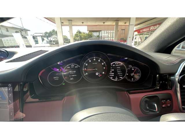 صورة مصغرة 42 لـ 2020 Porsche CAYENNE COUPE