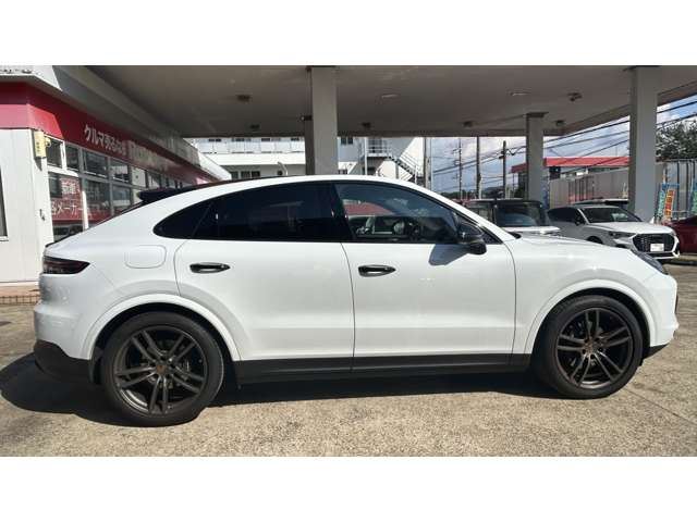 صورة مصغرة 62 لـ 2020 Porsche CAYENNE COUPE