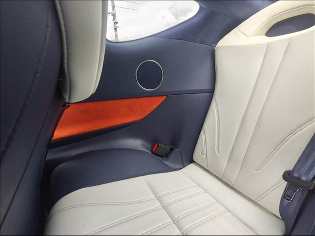 2017 Lexus LC — миниатюра 12
