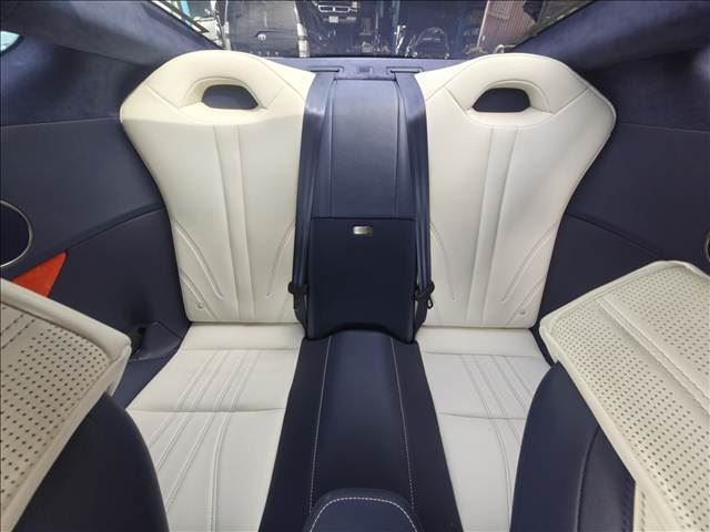 2017 Lexus LC — миниатюра 17