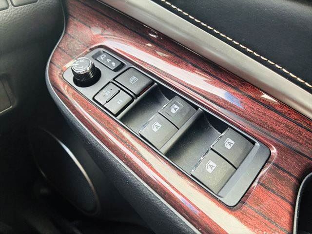صورة مصغرة 43 لـ 2015 Toyota HARRIER