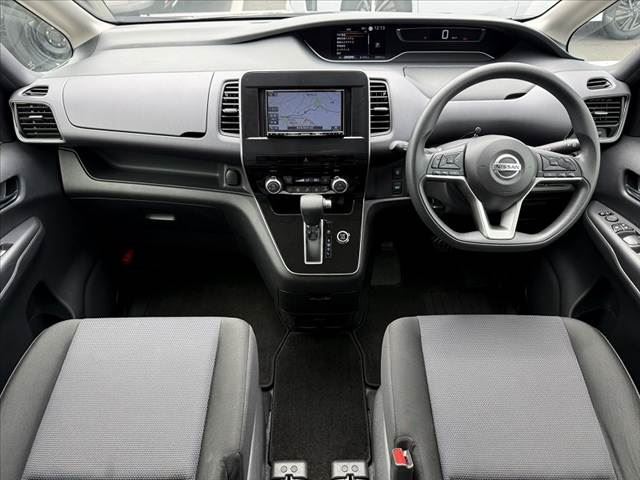 2022 Nissan SERENA 照片 2