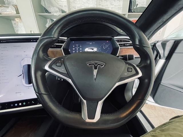 2017 Tesla MODEL S photo 3