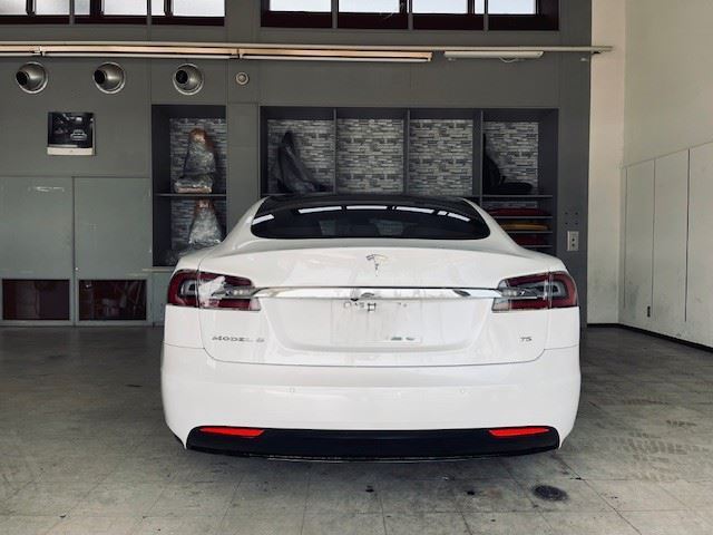 2017 Tesla MODEL S photo 2