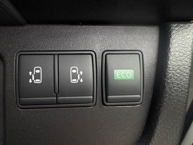 2014 Nissan SERENA 照片 6