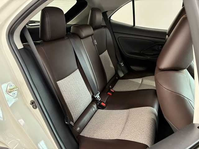 2021 Toyota YARIS CROSS — миниатюра 12
