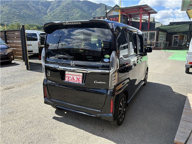 صورة 2 لـ 2019 Honda N-BOX