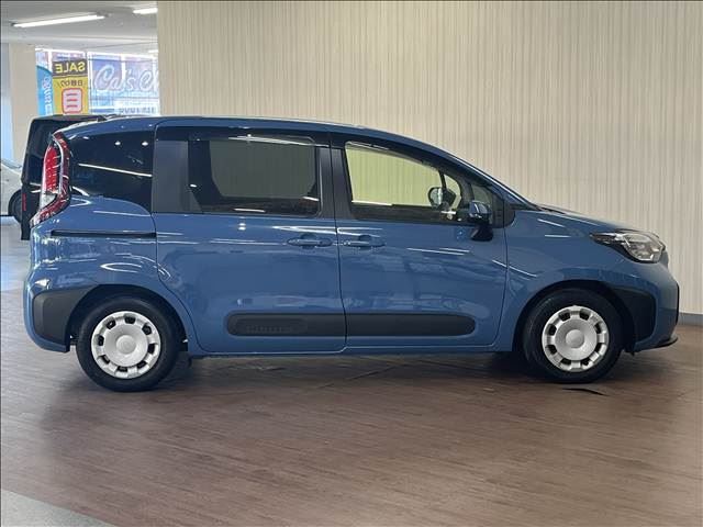 صورة 8 لـ 2023 Toyota SIENTA