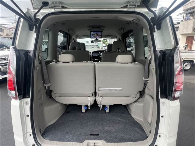 2016 Nissan SERENA 缩略图 18