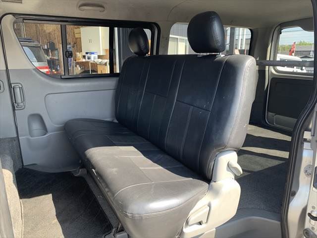 صورة مصغرة 33 لـ 2006 Toyota HIACE