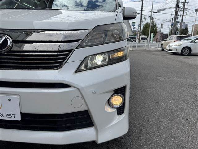 صورة مصغرة 27 لـ 2012 Toyota VELLFIRE
