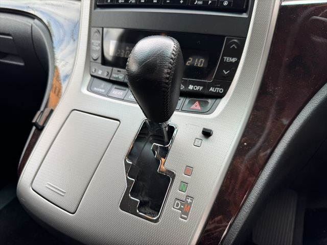 صورة مصغرة 33 لـ 2012 Toyota VELLFIRE