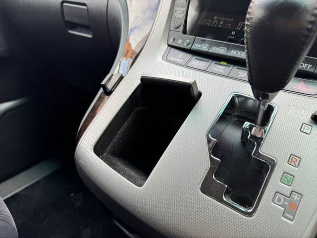 صورة مصغرة 40 لـ 2012 Toyota VELLFIRE