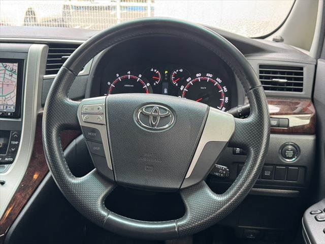 2012 Toyota VELLFIRE — фото 10