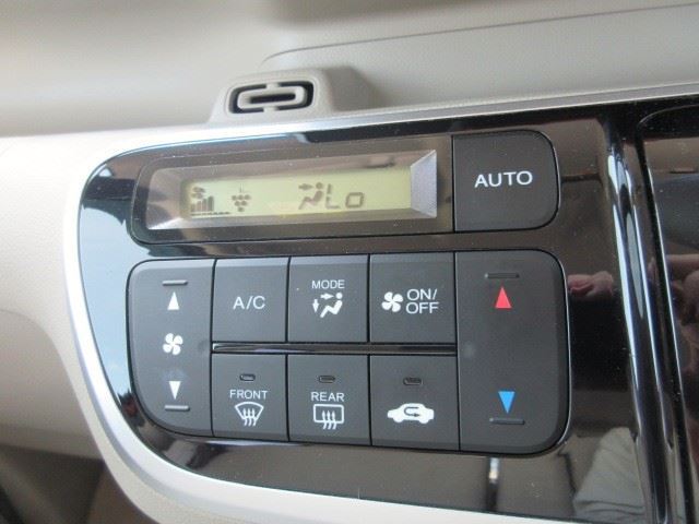 2015 Honda N-BOX 缩略图 19