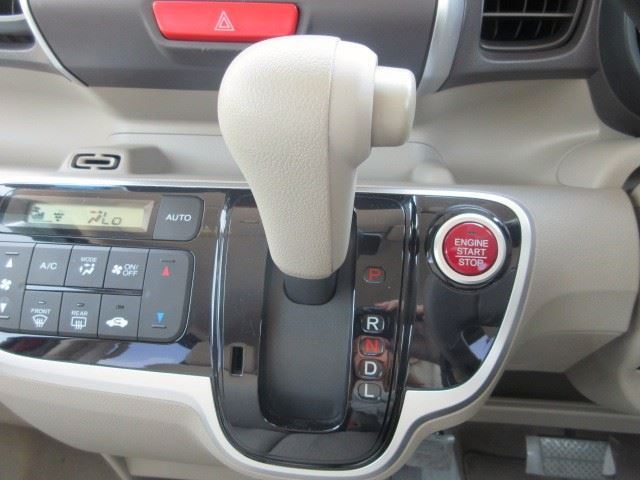 2015 Honda N-BOX 缩略图 20
