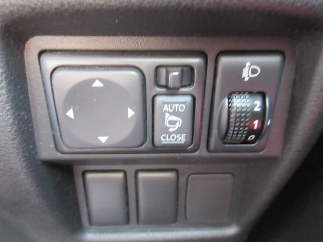 2011 Nissan JUKE — миниатюра 17