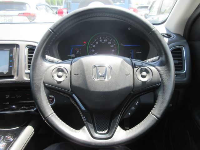 صورة 10 لـ 2014 Honda VEZEL
