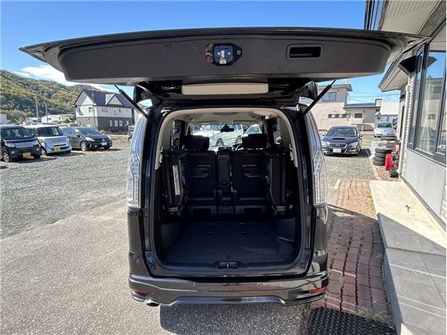 2015 Nissan SERENA — миниатюра 11