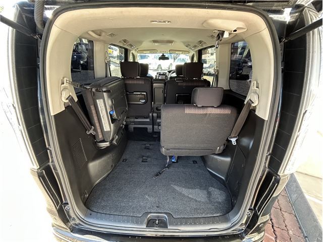 2015 Nissan SERENA — миниатюра 16