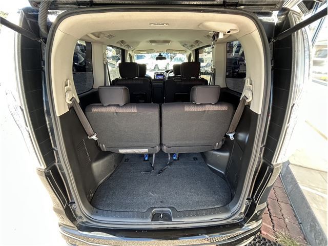 2015 Nissan SERENA — миниатюра 17