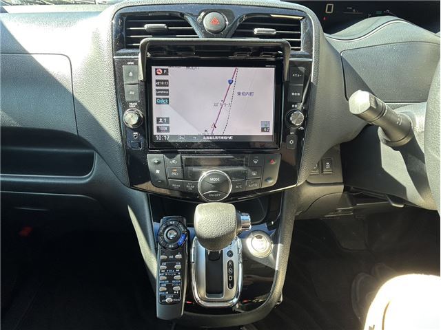 2015 Nissan SERENA — миниатюра 32