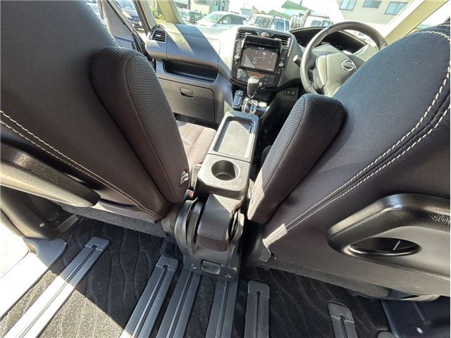 2015 Nissan SERENA — миниатюра 66