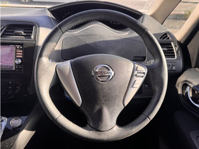 2013 Nissan SERENA 照片 6