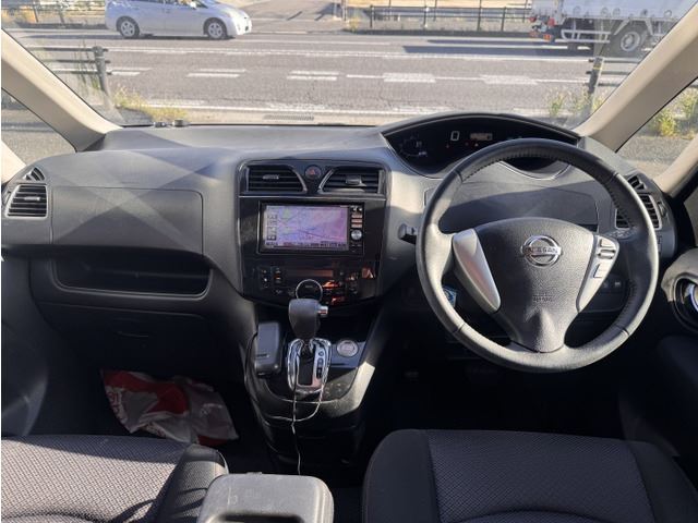 2013 Nissan SERENA 照片 5