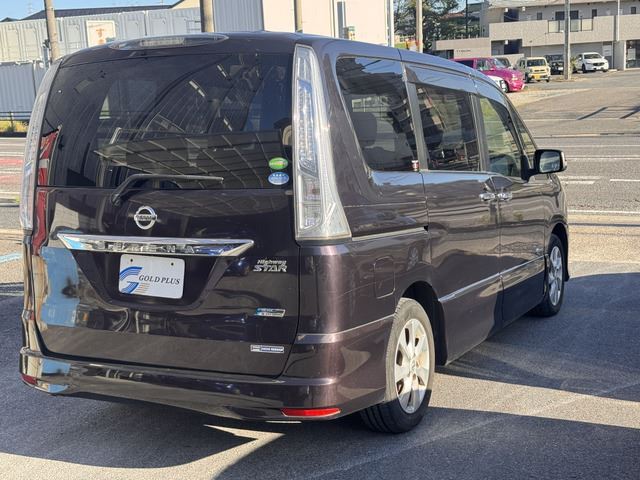 2013 Nissan SERENA 照片 4
