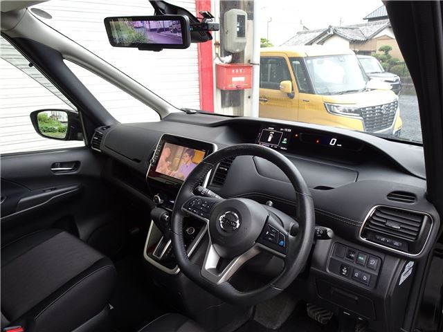 2017 Nissan SERENA 缩略图 17