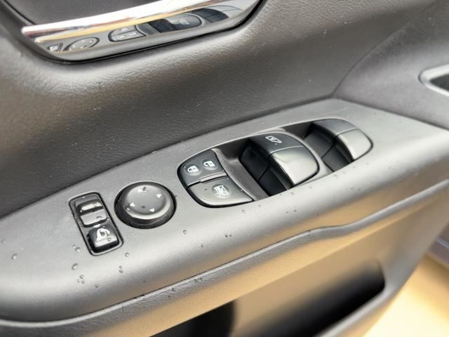 2017 Nissan SERENA 缩略图 33