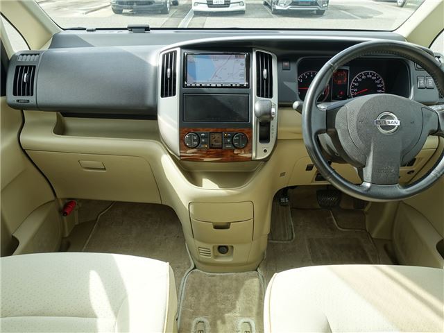 2009 Nissan SERENA 照片 10