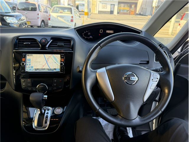 2015 Nissan SERENA 缩略图 12