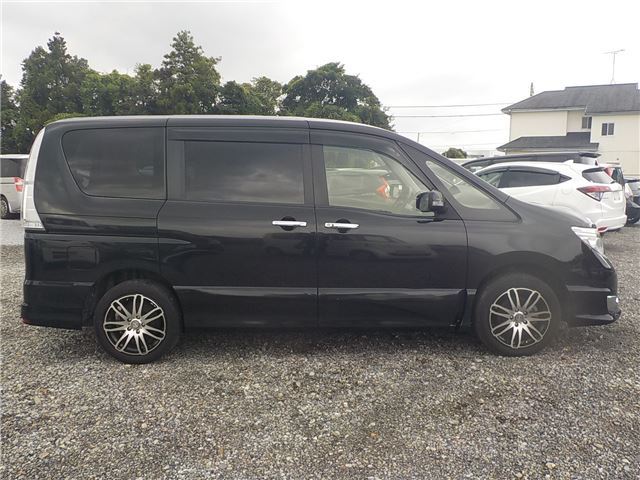 2014 Nissan SERENA — миниатюра 11