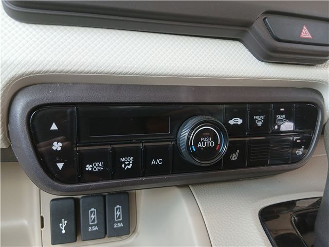 2017 Honda N-BOX 缩略图 31