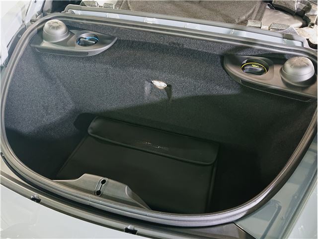 صورة مصغرة 27 لـ 2025 Porsche 718 SPYDER
