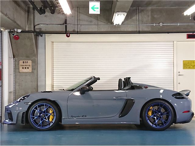 صورة 6 لـ 2025 Porsche 718 SPYDER