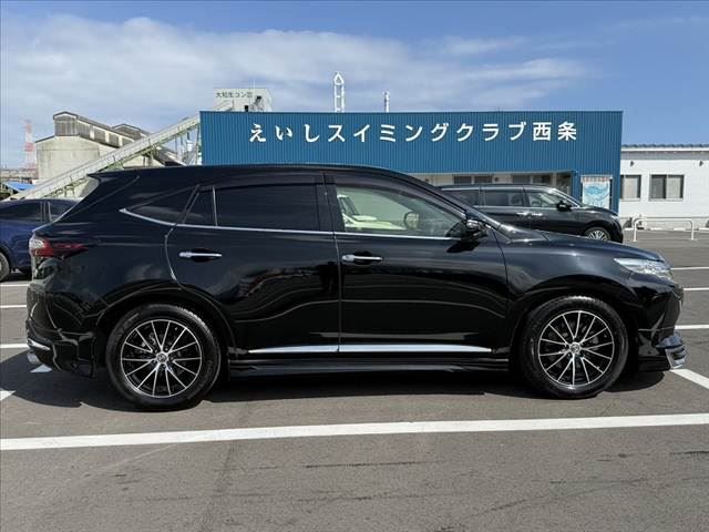 2017 Toyota HARRIER — миниатюра 11