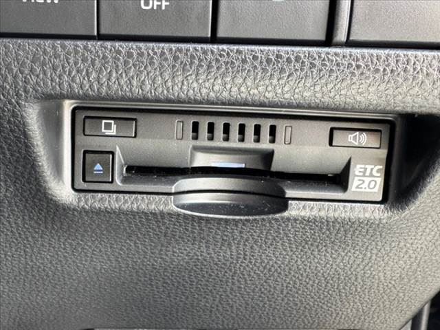2020 Toyota HARRIER — фото 6