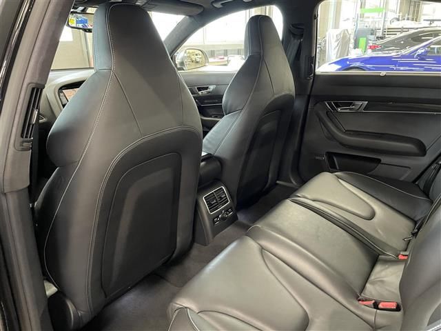 صورة مصغرة 19 لـ 2010 AUDI RS6