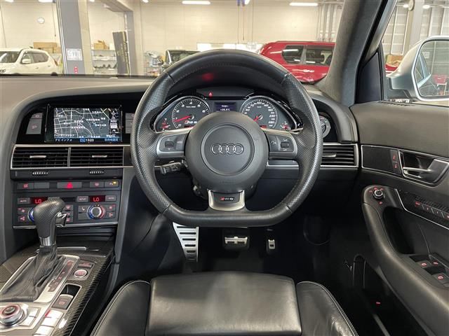 صورة مصغرة 16 لـ 2010 AUDI RS6