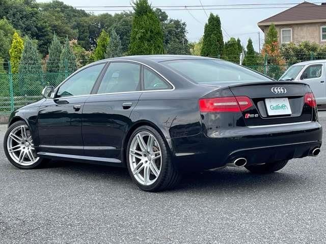 صورة 2 لـ 2010 AUDI RS6