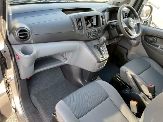 2025 Nissan NV200VANETTE WAGON 照片 15