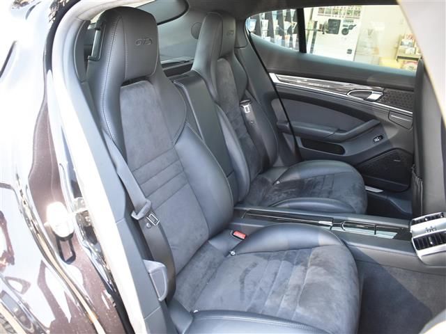 2015 Porsche PANAMERA 缩略图 16