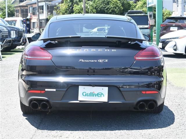 2015 Porsche PANAMERA 缩略图 9