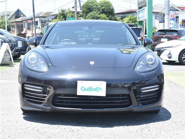2015 Porsche PANAMERA 缩略图 8
